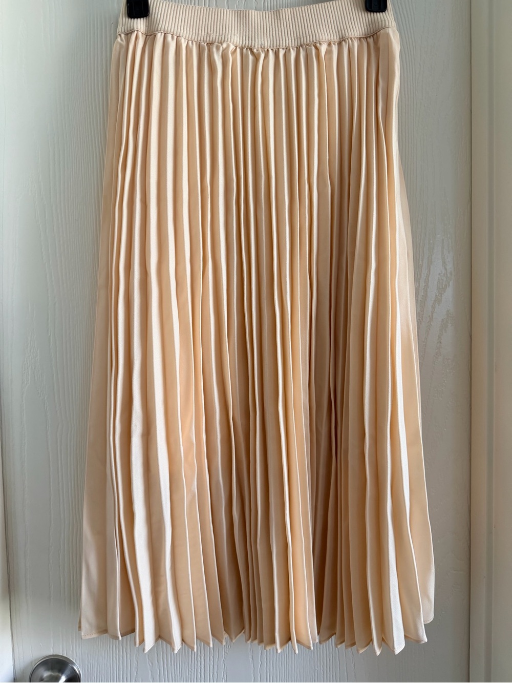 Pleated Midi Skirt in Soft Beige